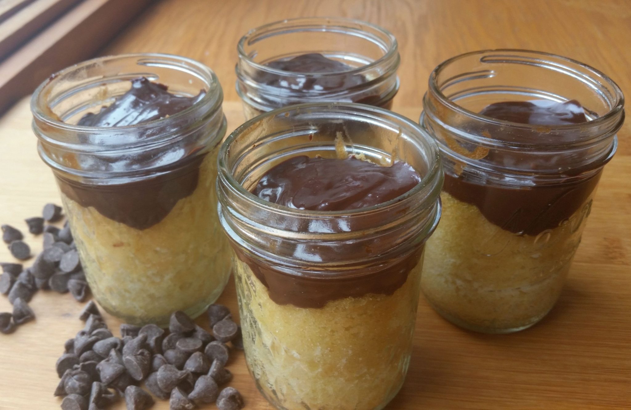Individual Cakes in Jars